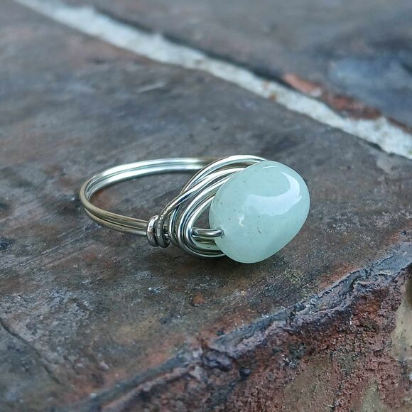 Polished Aventurine Quartz Crystal Beaded Ring, Wire Wrapped, Silver, Size 9 - Picture 2 of 3